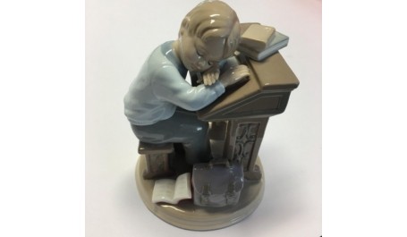 Figūrėlė Pirmokas, fajansinė  1613-501