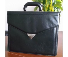 Portfelis Deniels 07.230.00 juodas, vyriškas, dirbtinė oda  0902-108