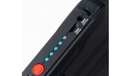 Šuolinis starteris automobiliui ir išorinė baterija 12000mAh